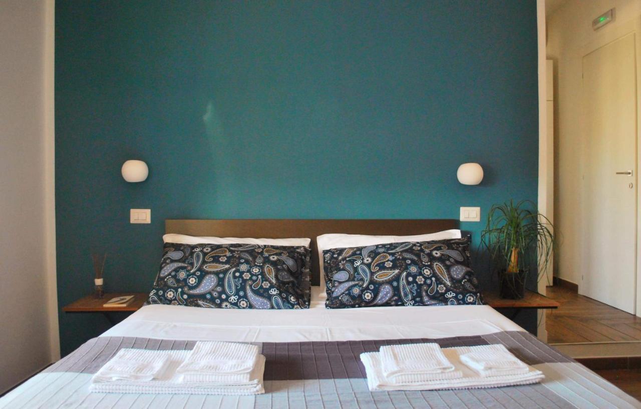 Hub Ferroviario - 12 Posti Letto Per Il Tuo Gruppo A Napoli Con Wifi E Netflix Bed and Breakfast Buitenkant foto